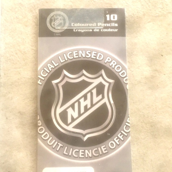 NHL TORONTO MAPLE LEAFS 10 PENCIL CRAYONS - Picture 6 of 11